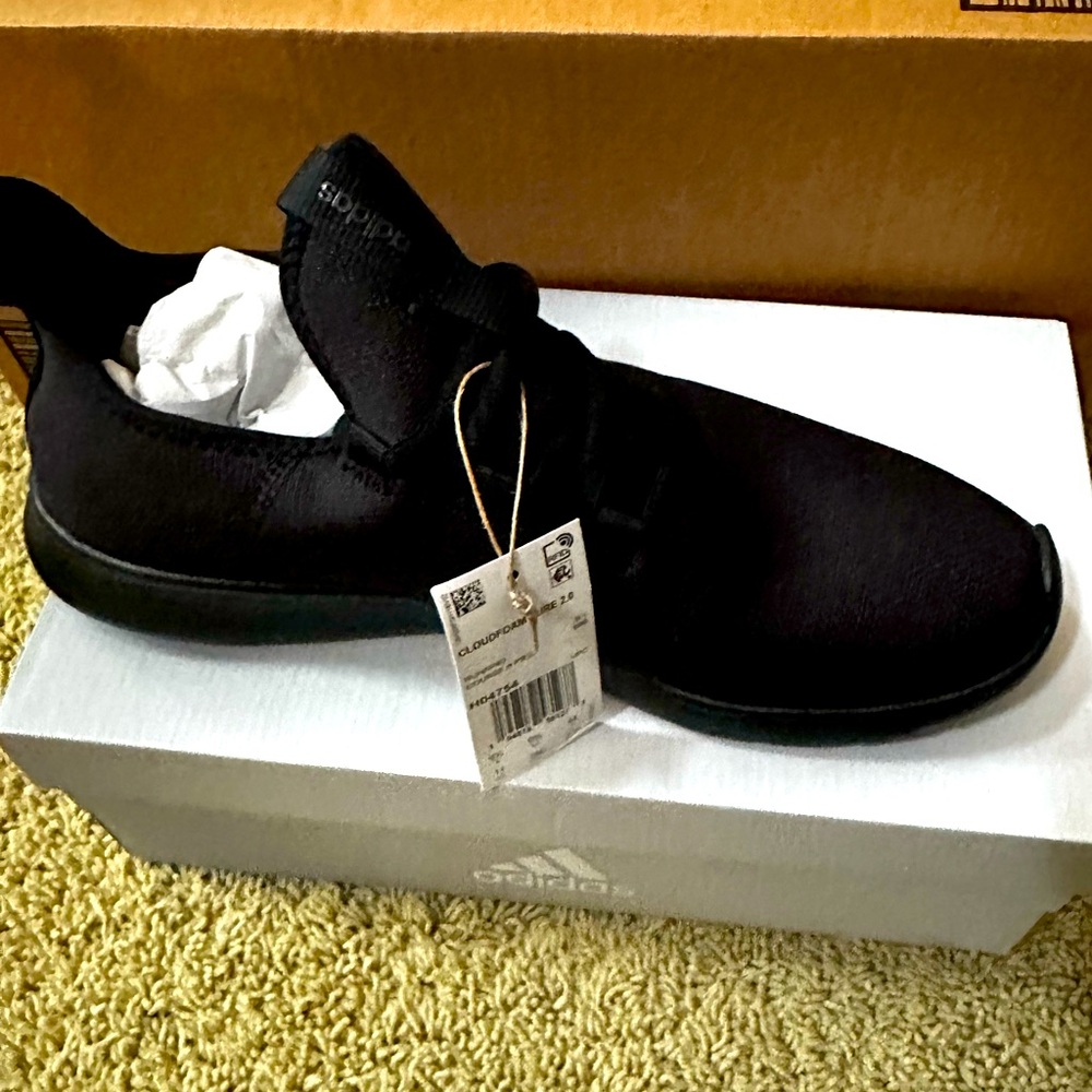 Brand New Adidas Cloudfoam Pure 2.0 Women’s size 11